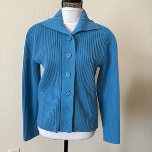 Relativity woman’s sweater